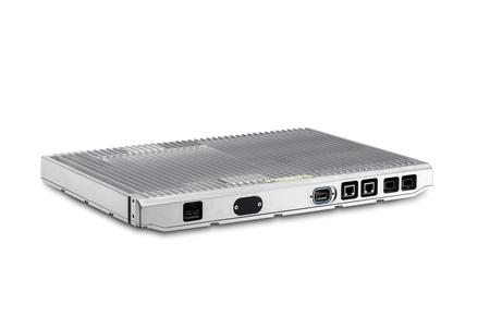 Based on the dual Intel® Xeon® E5-2400 v2 family of processors, the ETOS-1000 MEC platform enables Telecom Equipment Manufacturers (TEMs) and application providers to deliver data center performance at the edge of the network.